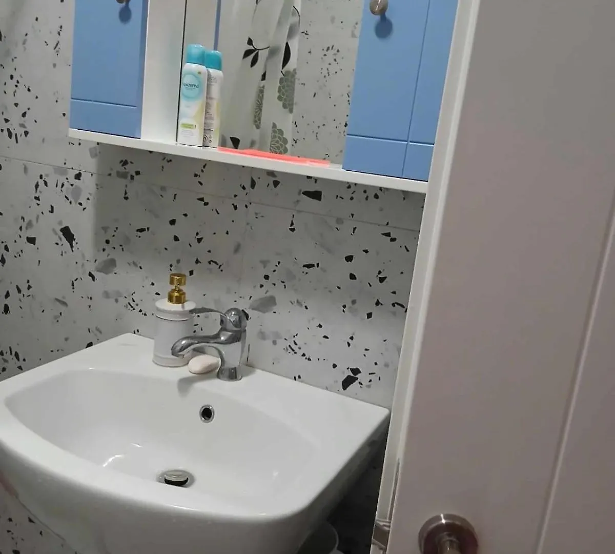 גולם Frederik Apartment Qerret אלבניה